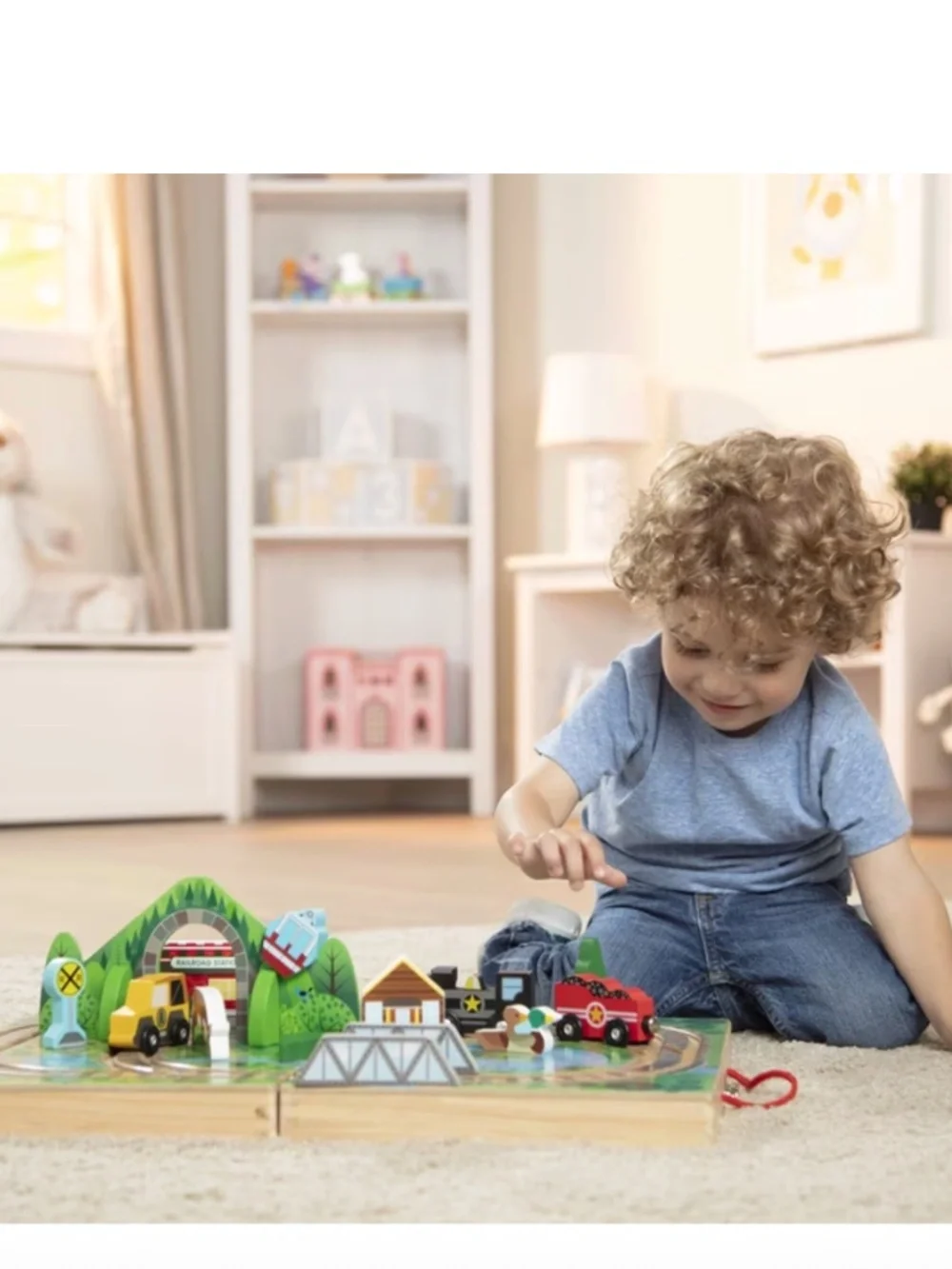 Melissa & Doug 17-Piece Wooden Take-Along Tabletop Railroad and Trains, for Kids
